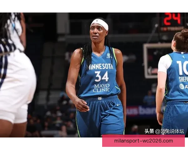 多诺万成接盘北卡罗莱纳大学男篮主帅 史蒂文斯主动放弃竞争